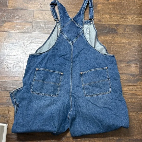 Old Navy Women's Wide Leg overalls in Blue - Picture 5 of 5
